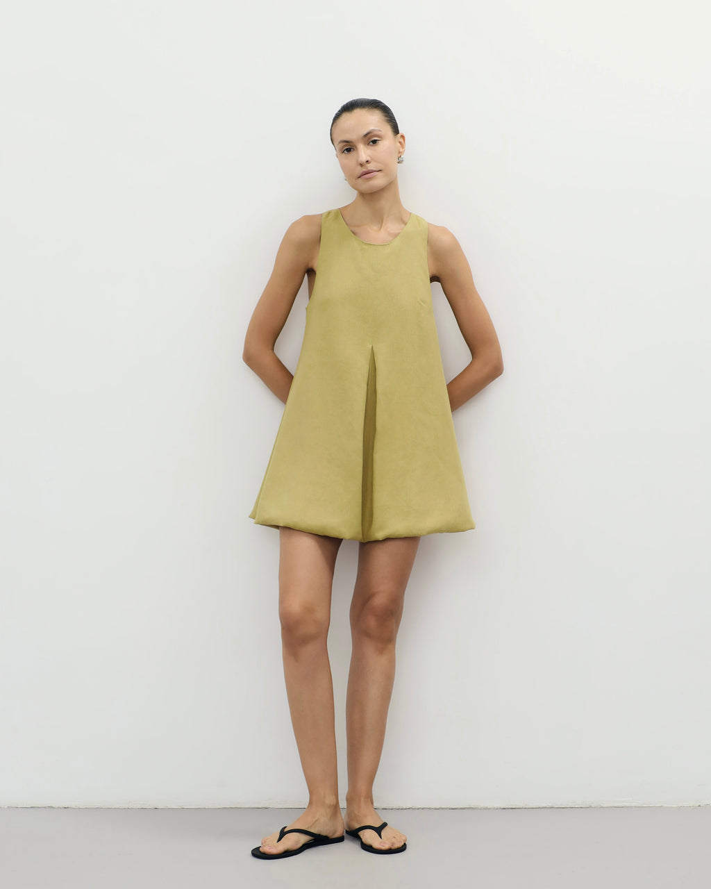 Balloon Dress in olive