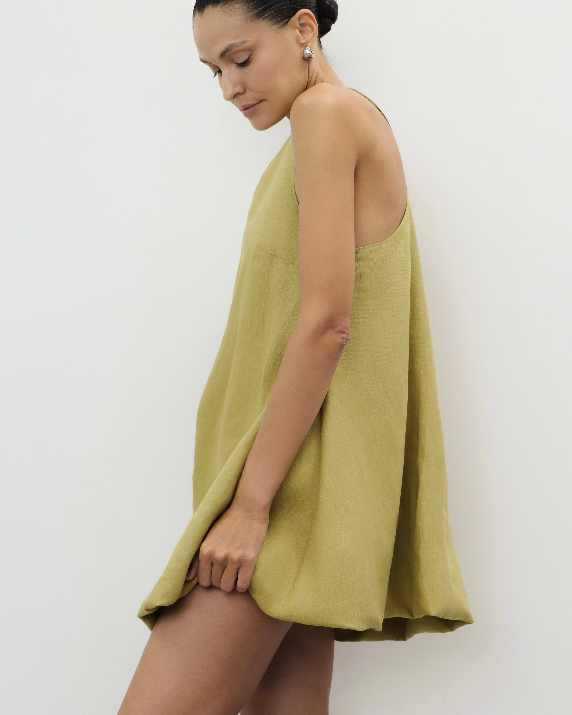Balloon Dress in olive