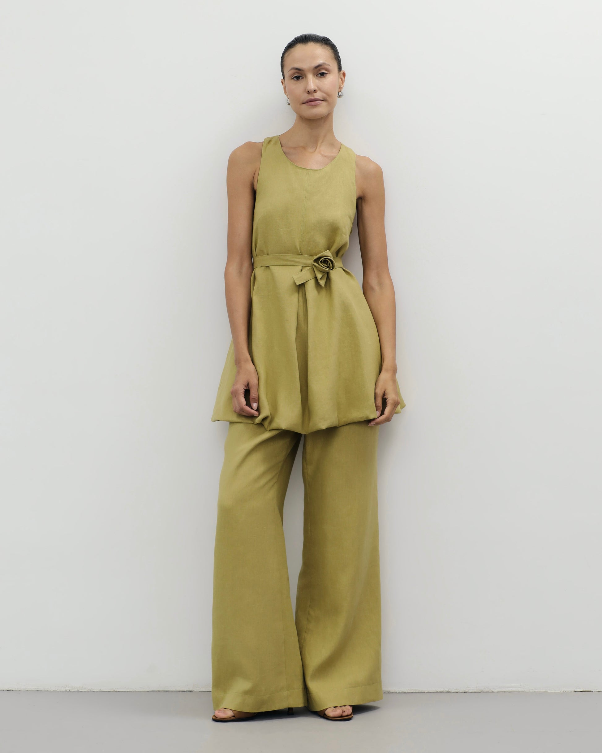 Balloon Dress in olive