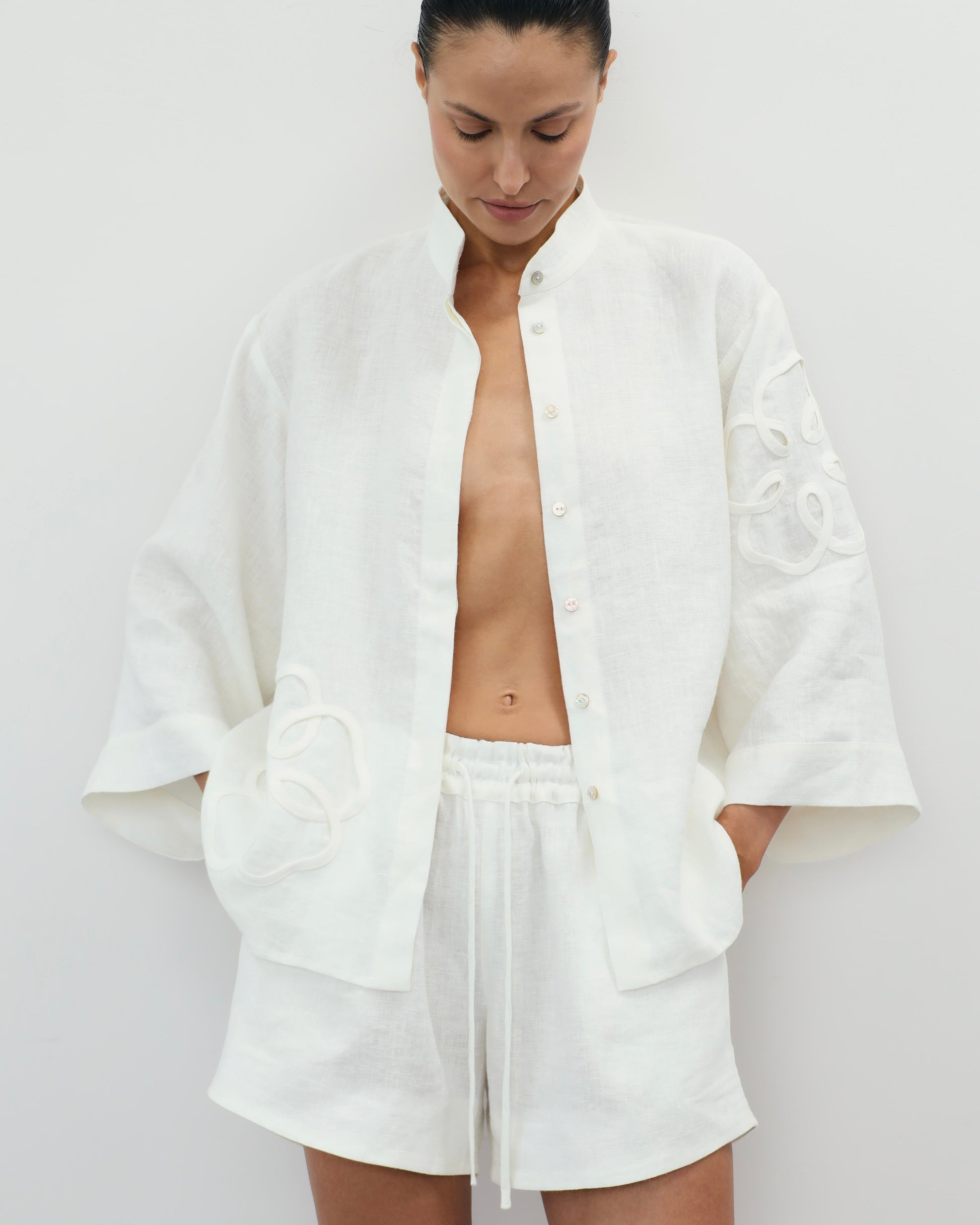 Sakura Set in vintage white