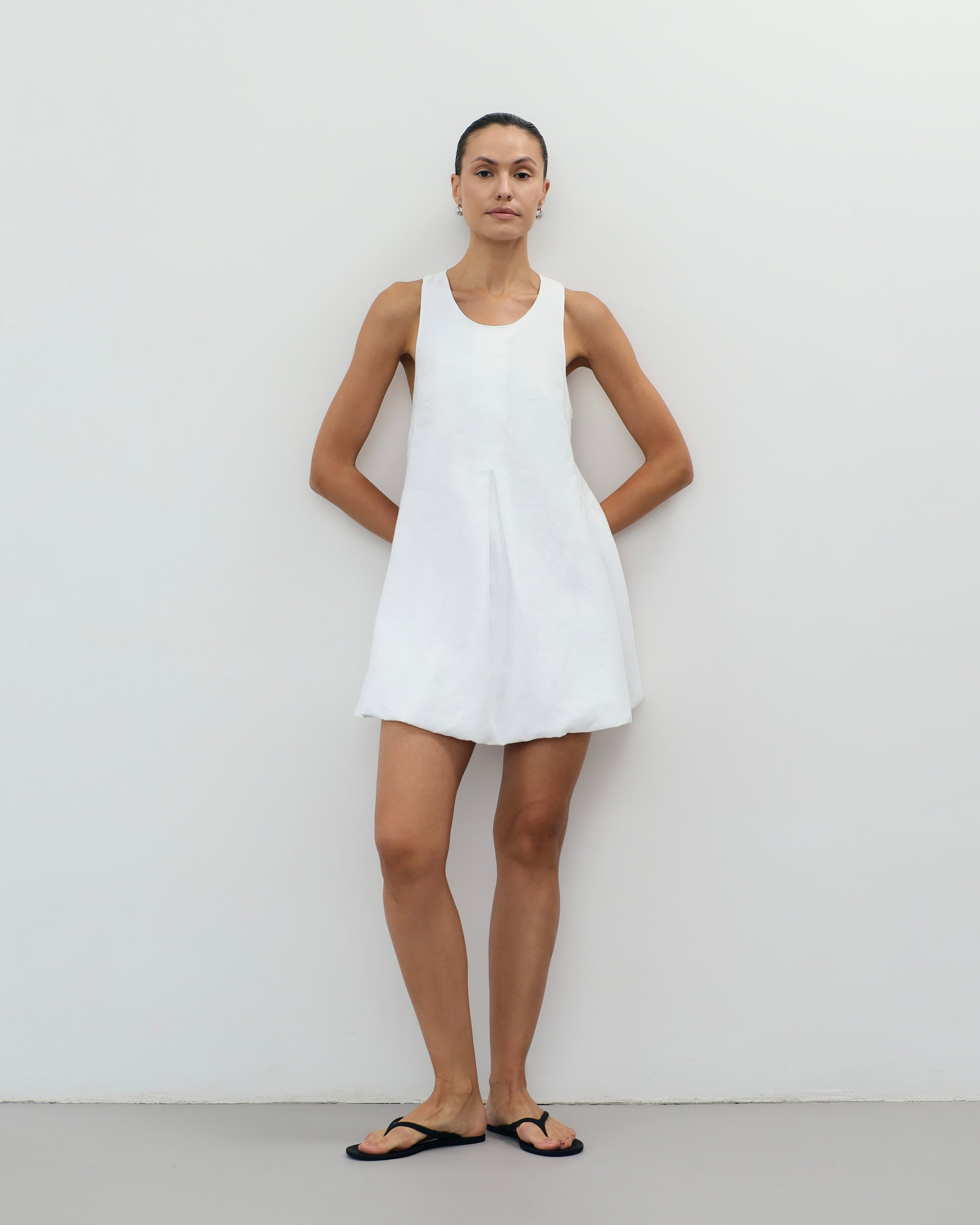 Balloon Dress in white